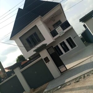 Tastefully finished<br> 4-bedroom duplex